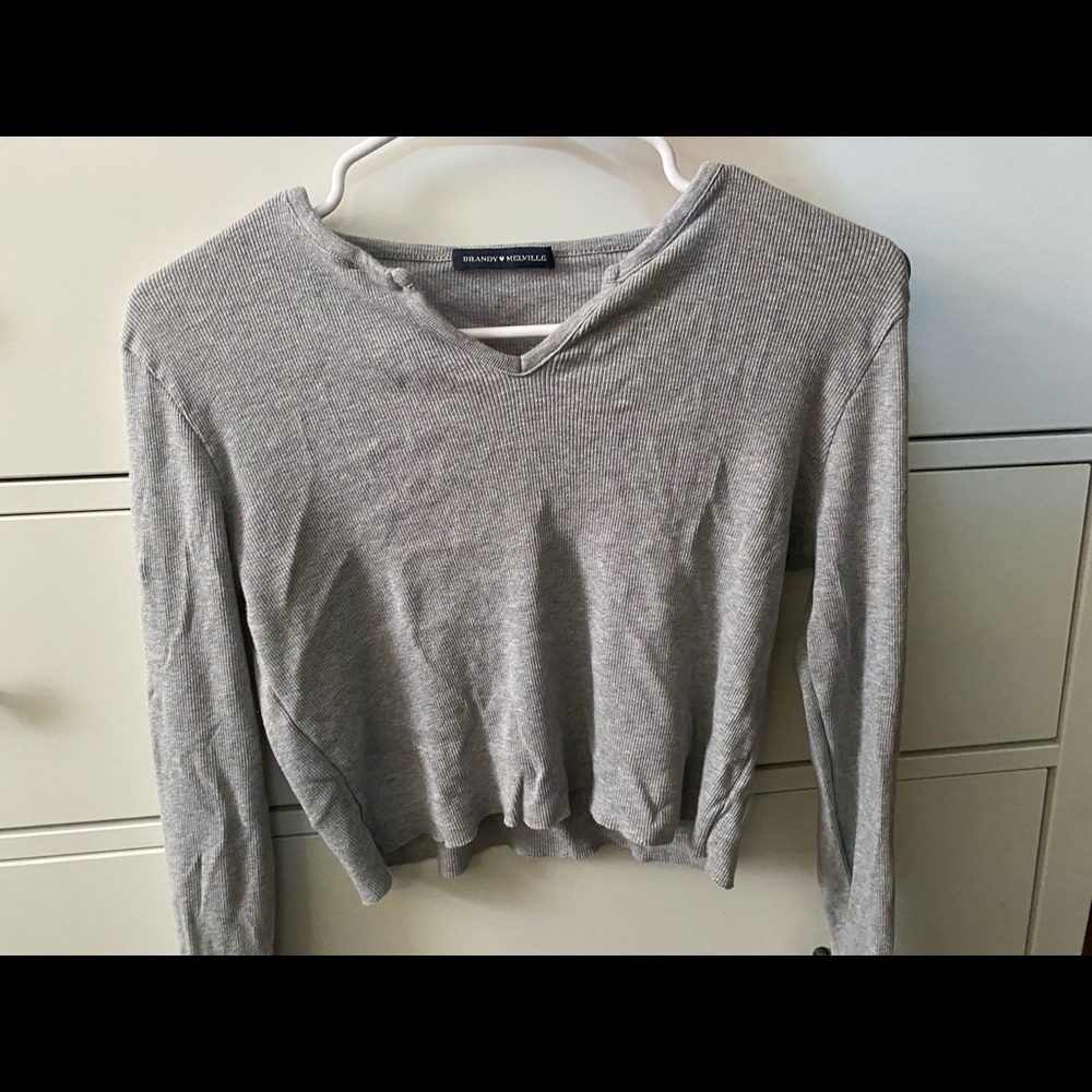 Brandy Melville Cropped shirt